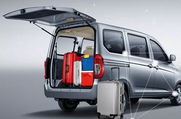 几万块的微型面包车只要从这点改进还会有高销