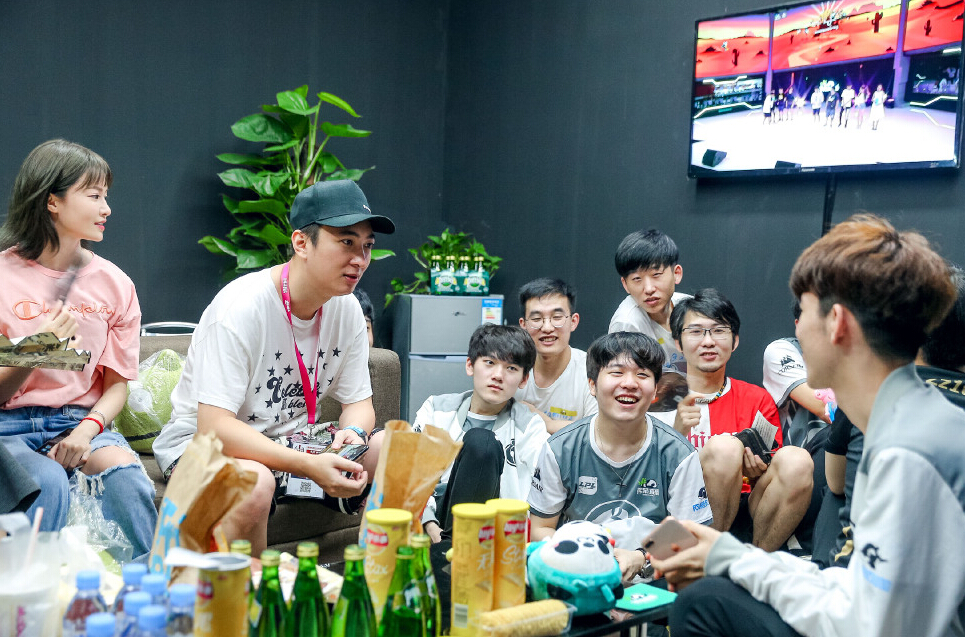 IG在S8夺冠有希望赢一辆劳斯莱斯?王思聪:我韩