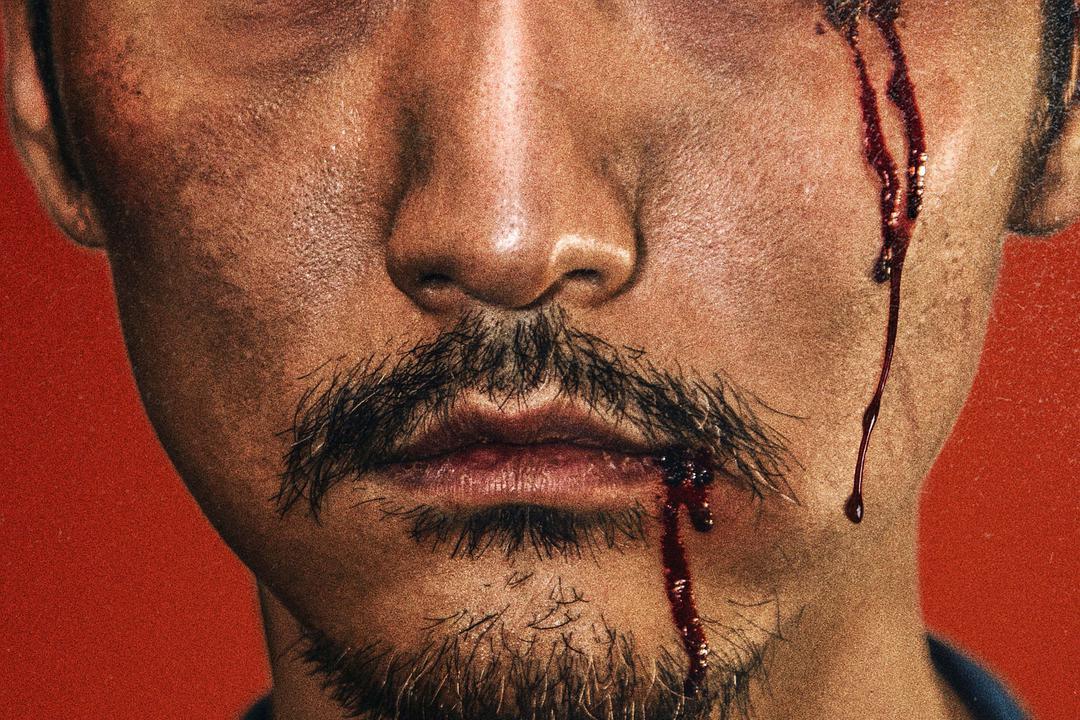 暴裂无声|眼神凌厉身影孤凉，宋洋化身“中国河正宇”