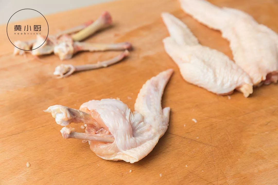红遍夜市的鸡翅包饭,加送轻松去骨妙招!