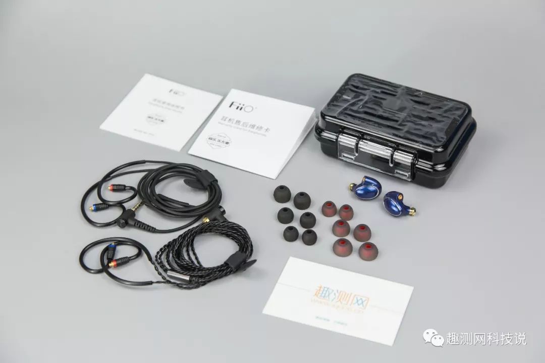 飞傲fh1和em2哪个好一点,主要听流行歌和现代