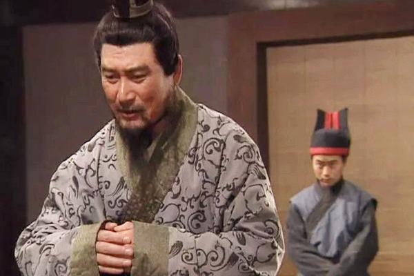 程昱当面指责曹操,曹操为何不以为意?真相让人动容