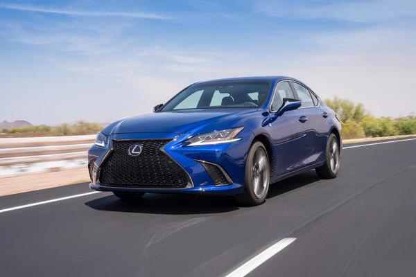 全新雷克萨斯ES配置曝光！入门版车型这些配置很厚道！