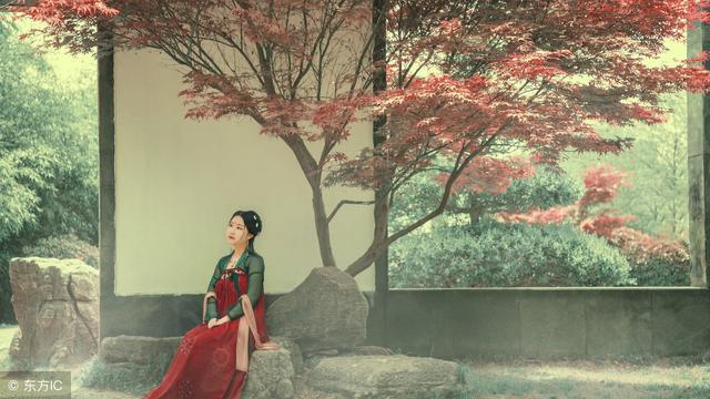 淡雅唯美的古风意境句子,美到心碎,选一句作个