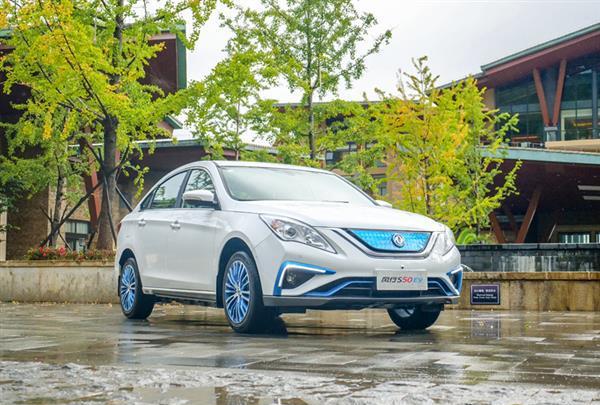 续航达410km 东风风行S50EV开卖12.99万起
