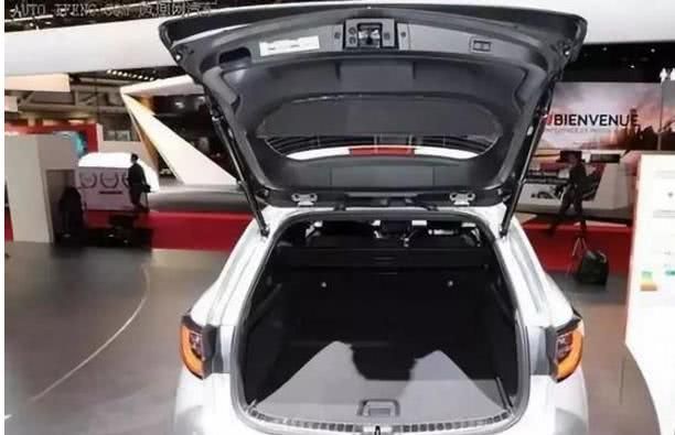 卡罗拉整容了!2019款丰田卡罗拉两厢版和旅行