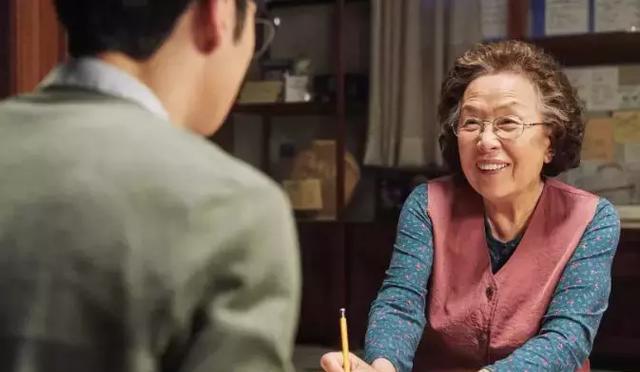 罗文姬:77岁最佳女演员用一生诠释大器晚成也