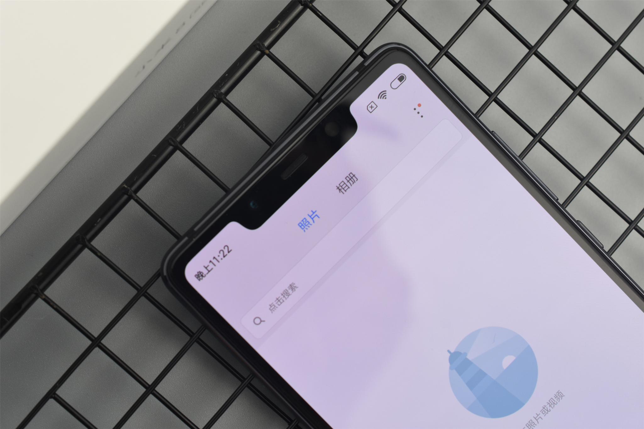 小米8系列三箭齐发,没想到销量最好的不是小米