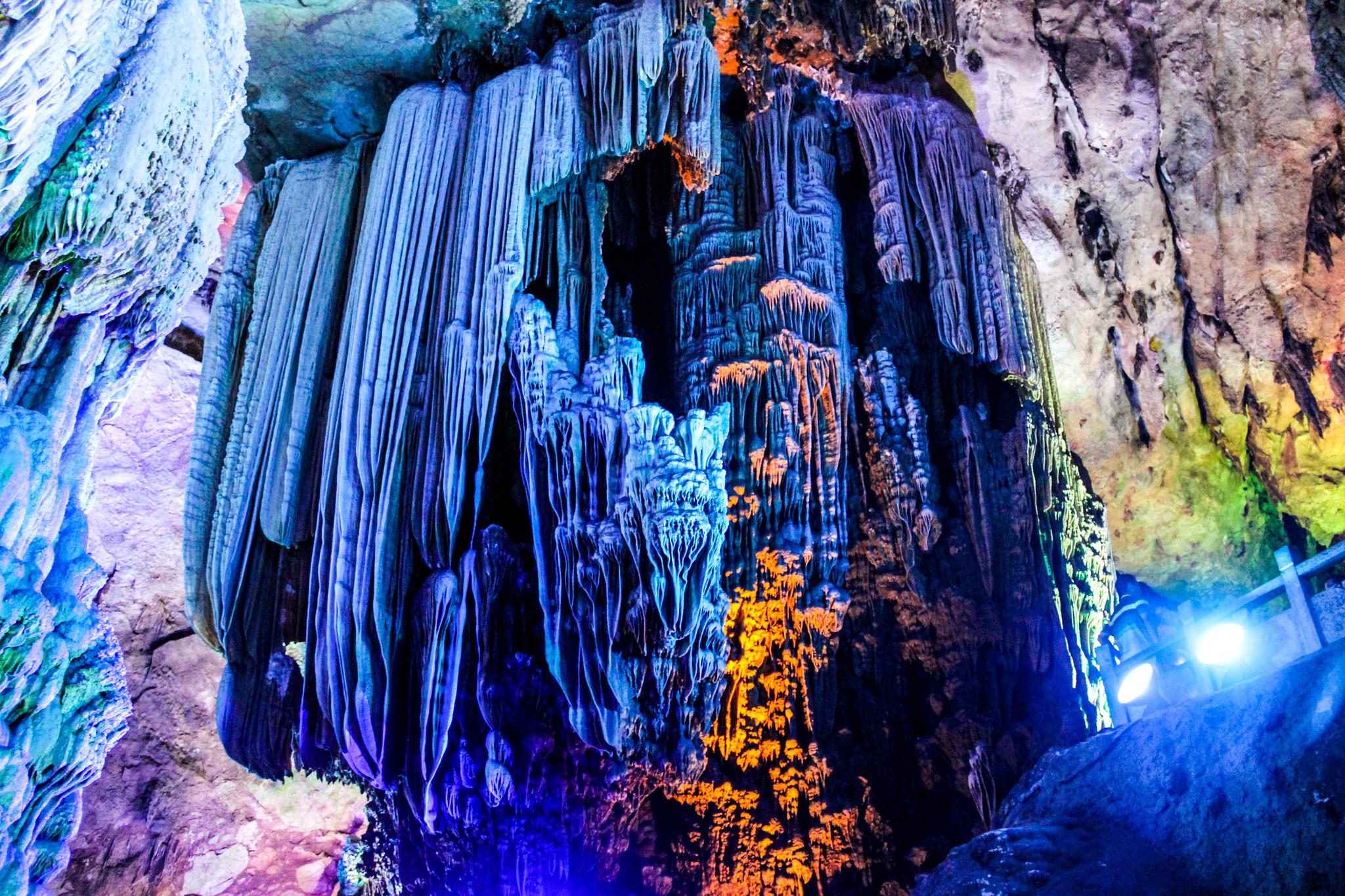 桂林银子岩:中国最美的溶洞景观,里面别有洞天
