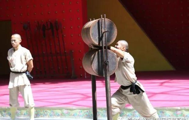 国家体育总局领导来校为2022年冬奥会跨界选