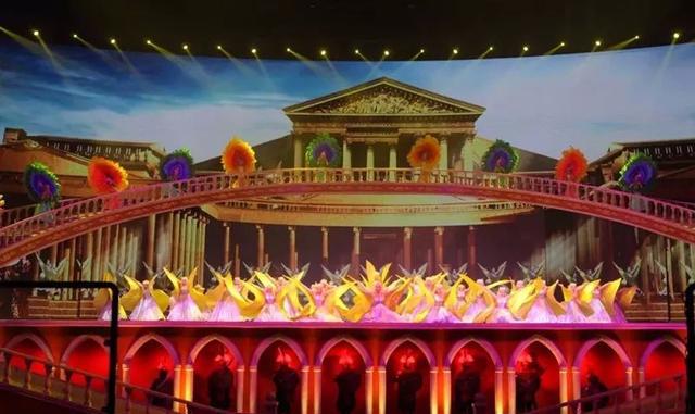 西安实景演艺《驼铃传奇》“跑着看” 重走古代丝绸之路