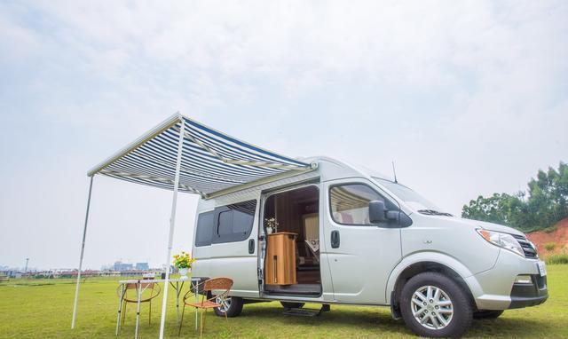 东风御风B型房车蓝牌C本高性价比售价仅20.98万