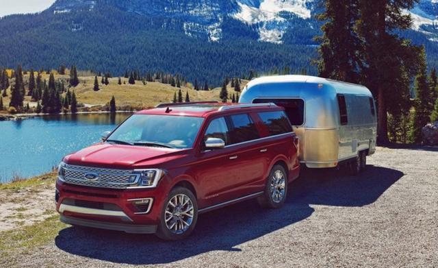 车长5米2, 后排自带双人床, 比途乐大一圈, 引进国内要卖赢路虎