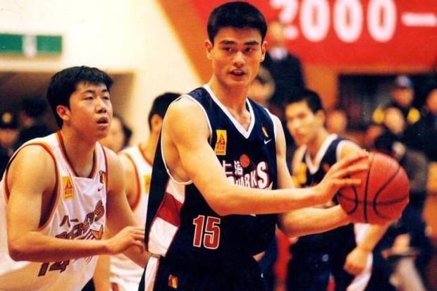 姚明当年在CBA总决赛的数据有多恐怖?分数随