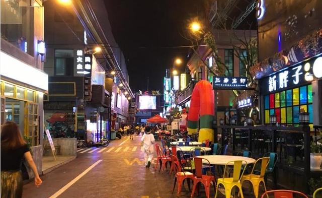 东裕夜市已成宁波新网红景点!台湾味十足美食