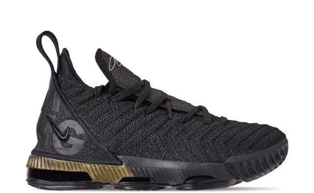 本月发售!詹姆斯16代战靴霸气来袭