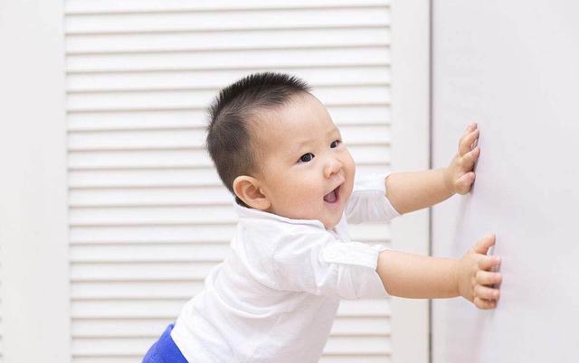 宝宝摔到后脑勺,问题可大可小,看你怎么做?