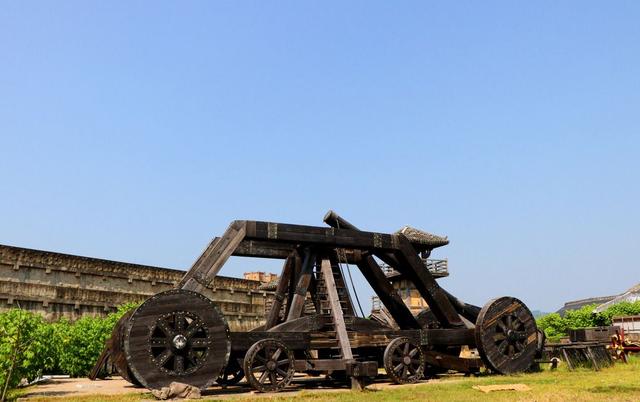 古代战车作为武器威力有多大24米高的战车如何打仗？