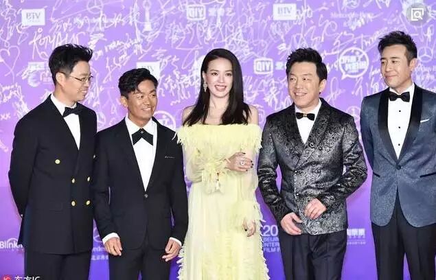 王宝强负面新闻太多 50亿票房徐峥都不用他 黄