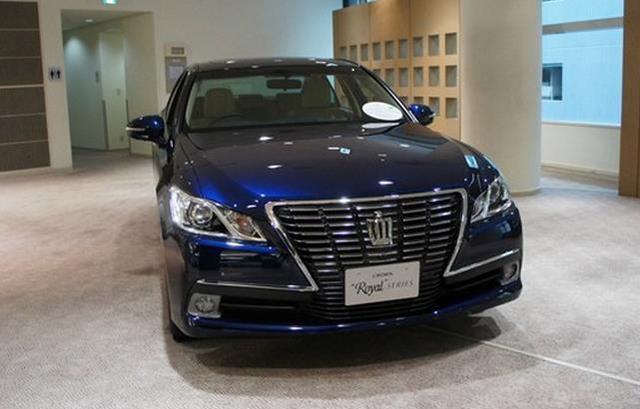 看了看日本本土皇冠, 再看国产皇冠, 难怪总是卖不出去