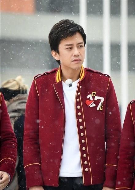 跑男开播上了5个热搜:郑恺、陈赫、baby太尴尬