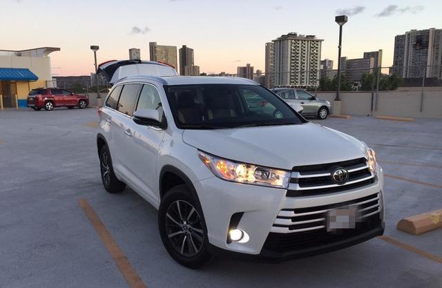 首提18款丰田汉兰达, 外观设计更加年轻, 座椅布局让人怀疑人生