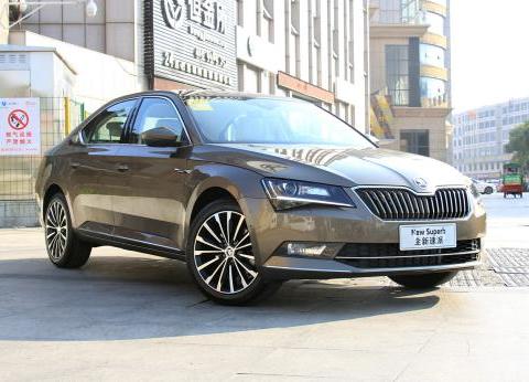 随着经济发展，很多家庭开始选购第一辆车