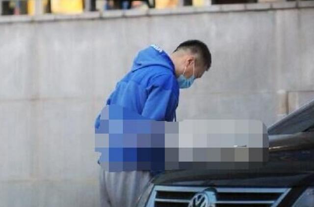 孙红雷人生第一款百万低调豪车: 外形不张扬的大众途锐