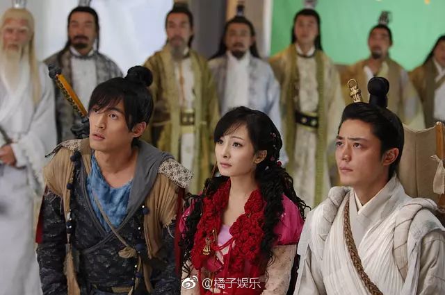 唐嫣婚礼即将举行,杨幂人虽未到依然送祝福,网