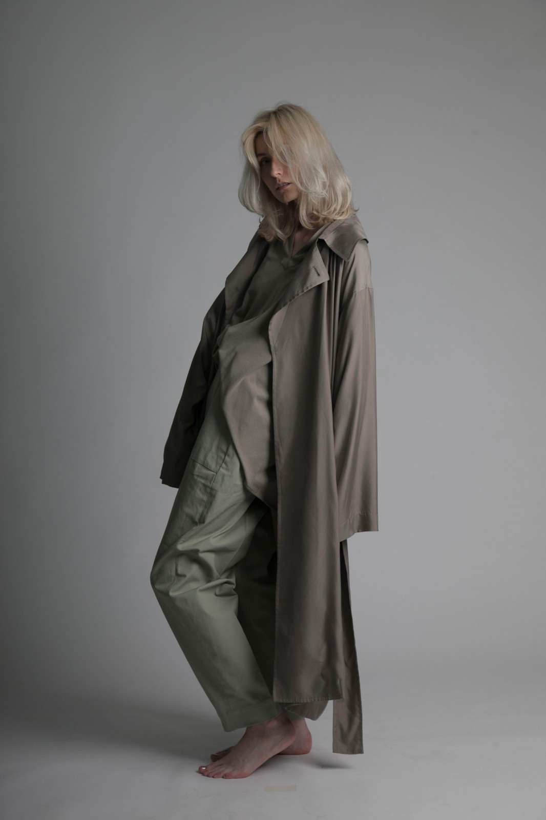 2019春夏东京ATHA女装发布会