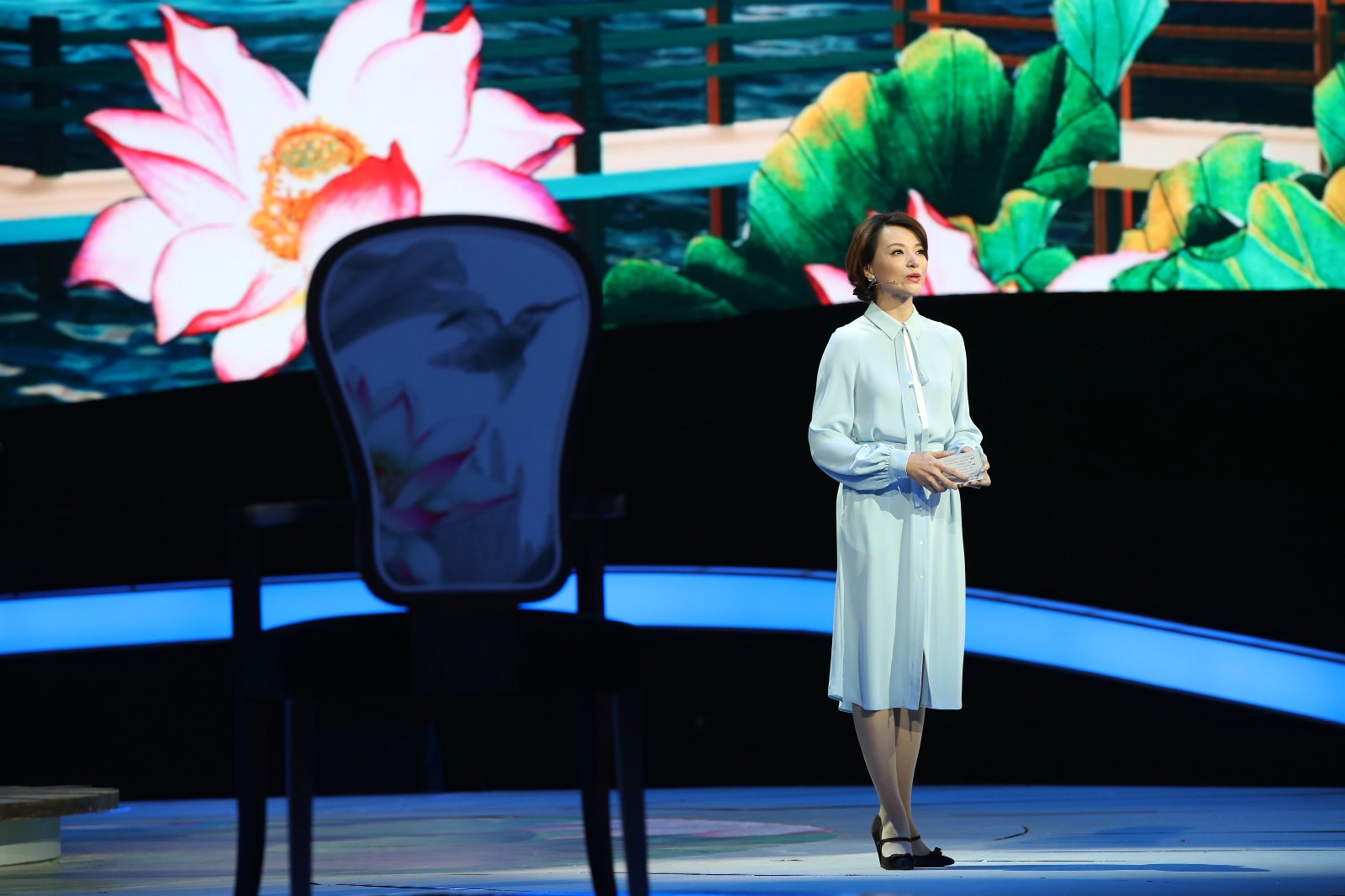 董卿携《中国诗词大会》总决赛重回央视一套,诗词热将再次点燃!