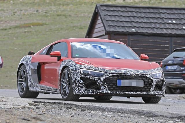 奥迪新款R8路试谍照曝光 或2019年发布
