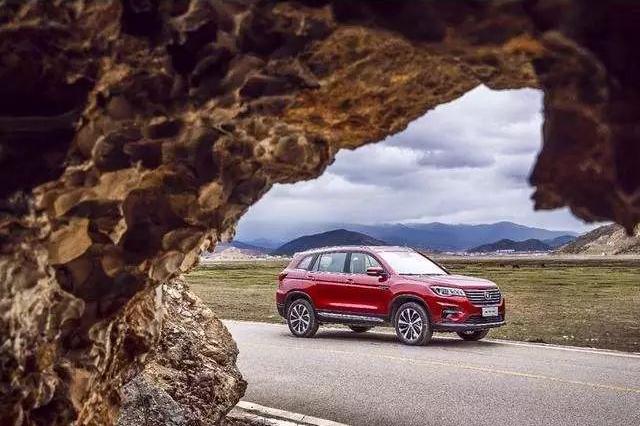 新CS75让暴虐迅猛龙干瞪眼，长安汽车带你玩转侏罗纪世界