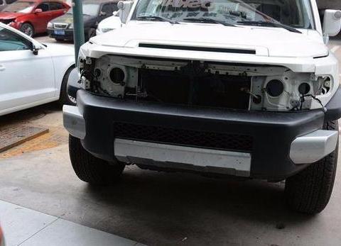 丰田酷路泽FJ改装透镜氙气灯套装 长沙改灯