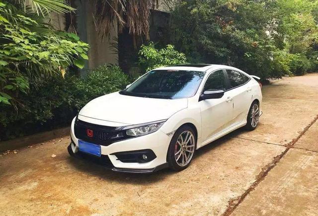 本田超跑有GK5，本田飞机有思域！