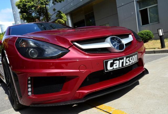 看车标法拉利笑了, 看外形野马乐了, 一看售价它