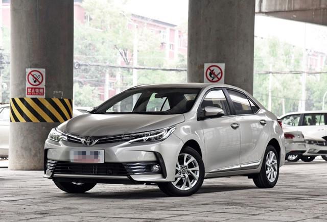 两厢版卡罗拉美过高尔夫, 油耗5L价格美丽, 本田飞度不是对手