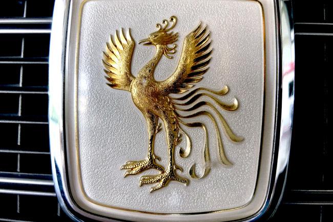 丰田品牌旗舰轿车 配V12发动机 再多钱也未必能买到