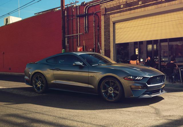 2018款福特野马官图出来后，是不是觉得更帅了！