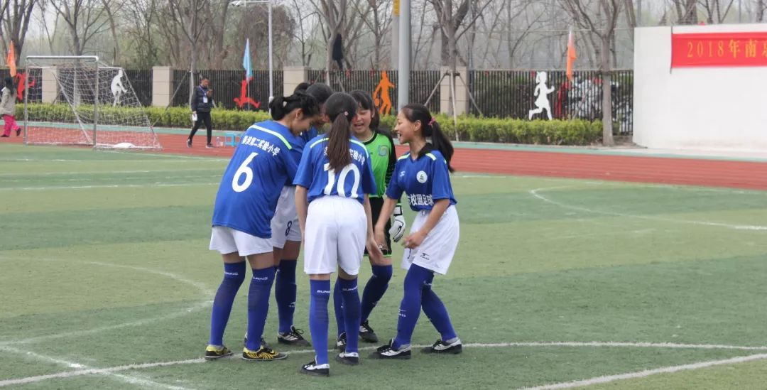 舒莱狮惊艳亮相2018南京市市长杯校园足球联