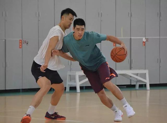 山东西王男篮新赛季CBA17人大名单出炉 丁彦