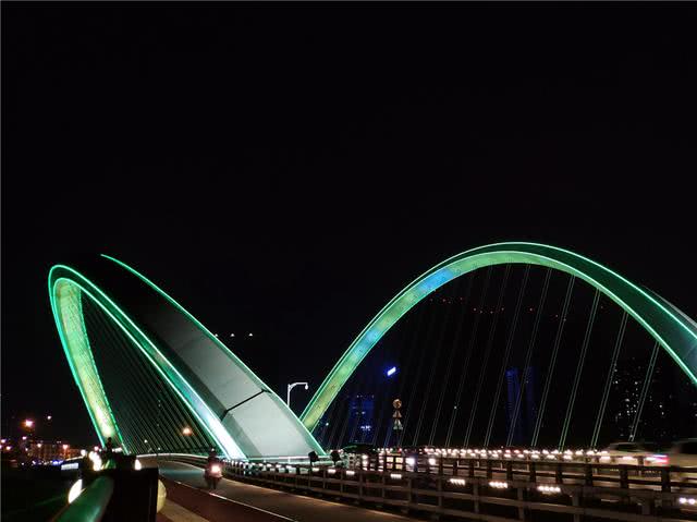 坚果Pro2特别版:骁龙636+标配6G运存,依然轻