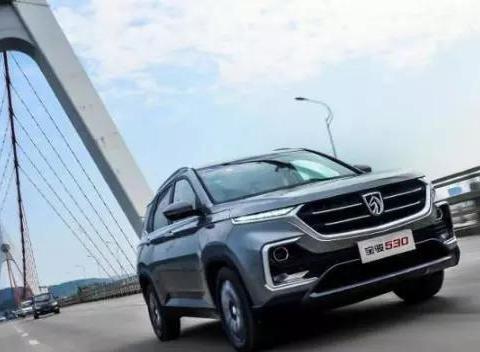 国产宝骏神车怒撞韩系车，结果惨败被喷质量丢人现眼！