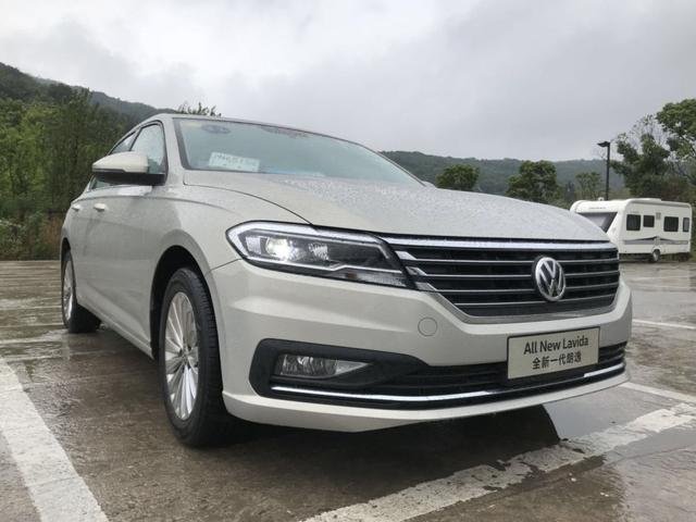 10万左右买大众,朗逸和宝来到底买哪个?老司机