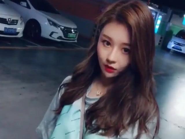 某音又出事!情侣卫生间亲密互动视频流出,全程