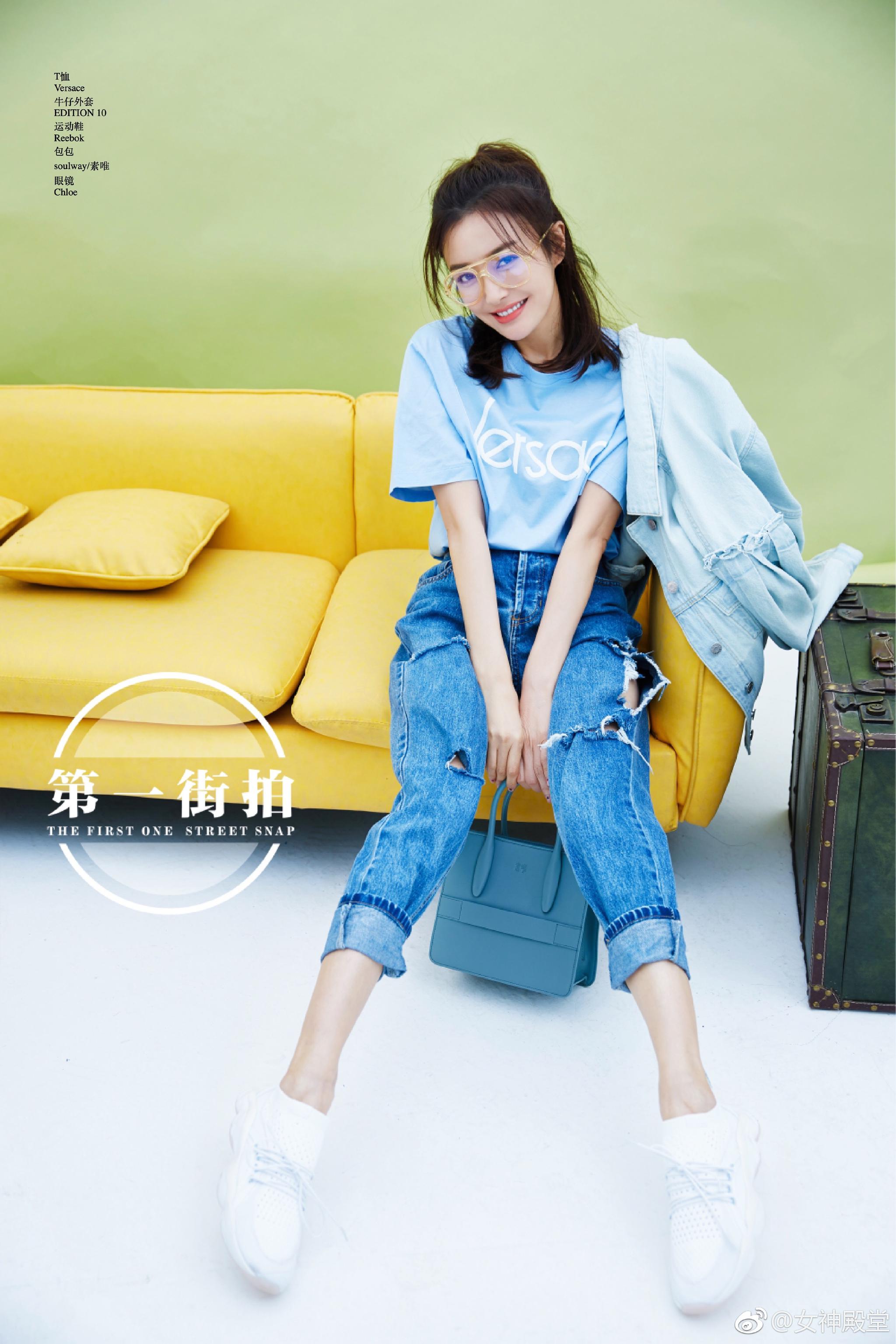 秦岚第一街拍时尚大片,优雅女人味绽放,特别迷人的女人.