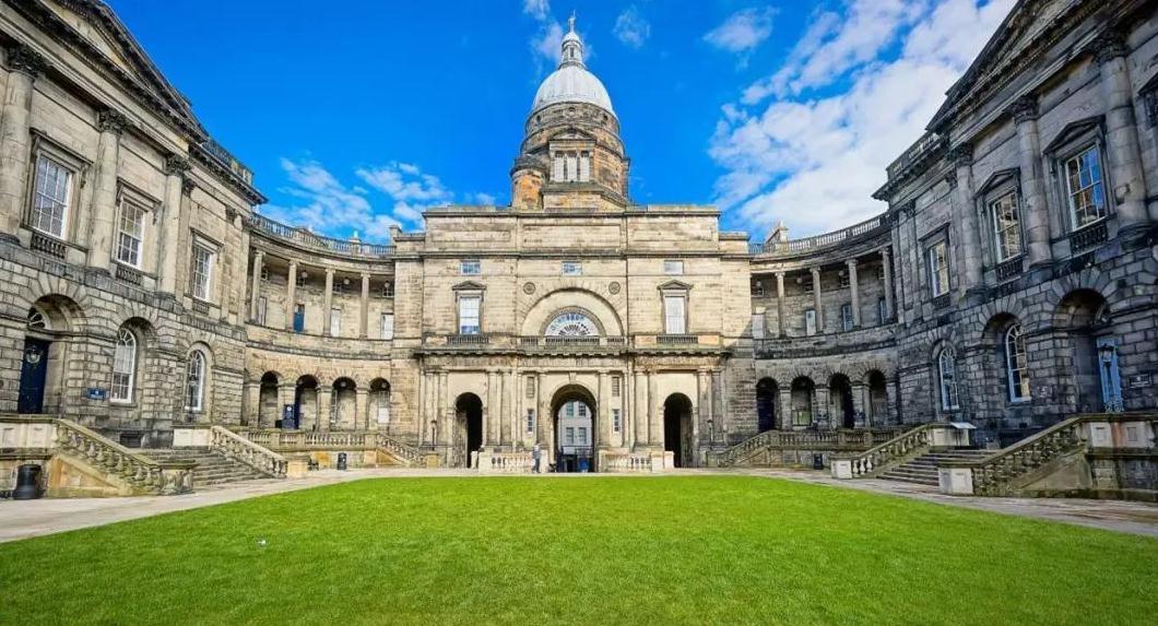 2019年全球顶级大学排行榜出炉,清华终终终