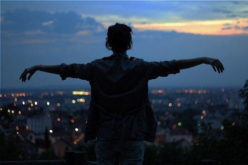 不要跟一个人每天聊天,聊出了感情,谁负责?