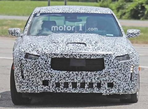 凯迪拉克CT5谍照曝光 有望明年正式亮相