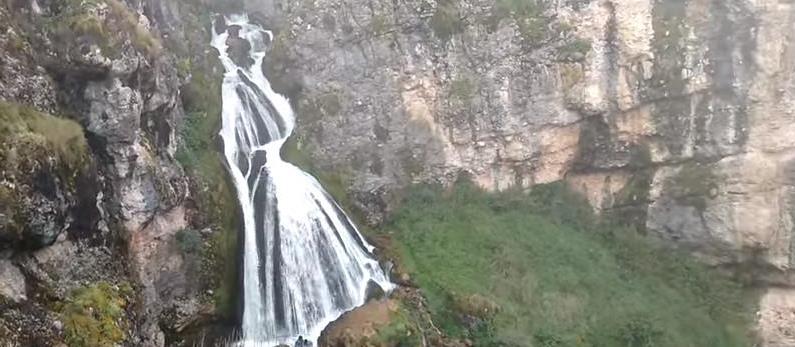 发现仙境! 秘鲁绝美「新娘瀑布」走红网络